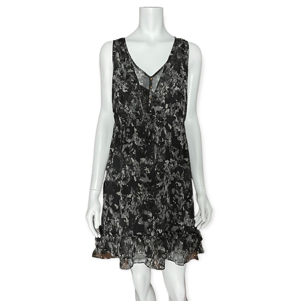 Converse Floral Sleeveless Dress